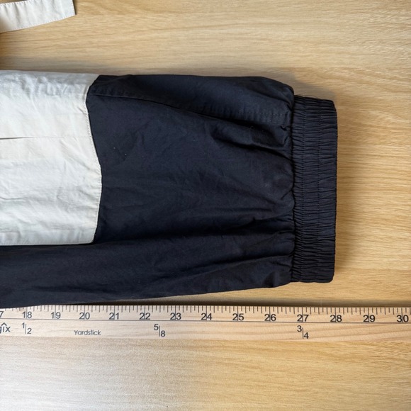 Akira Dixie Color Blocked Cargo Jogger Pants Tan Black Cream Multi Large NWT - Picture 8 of 9